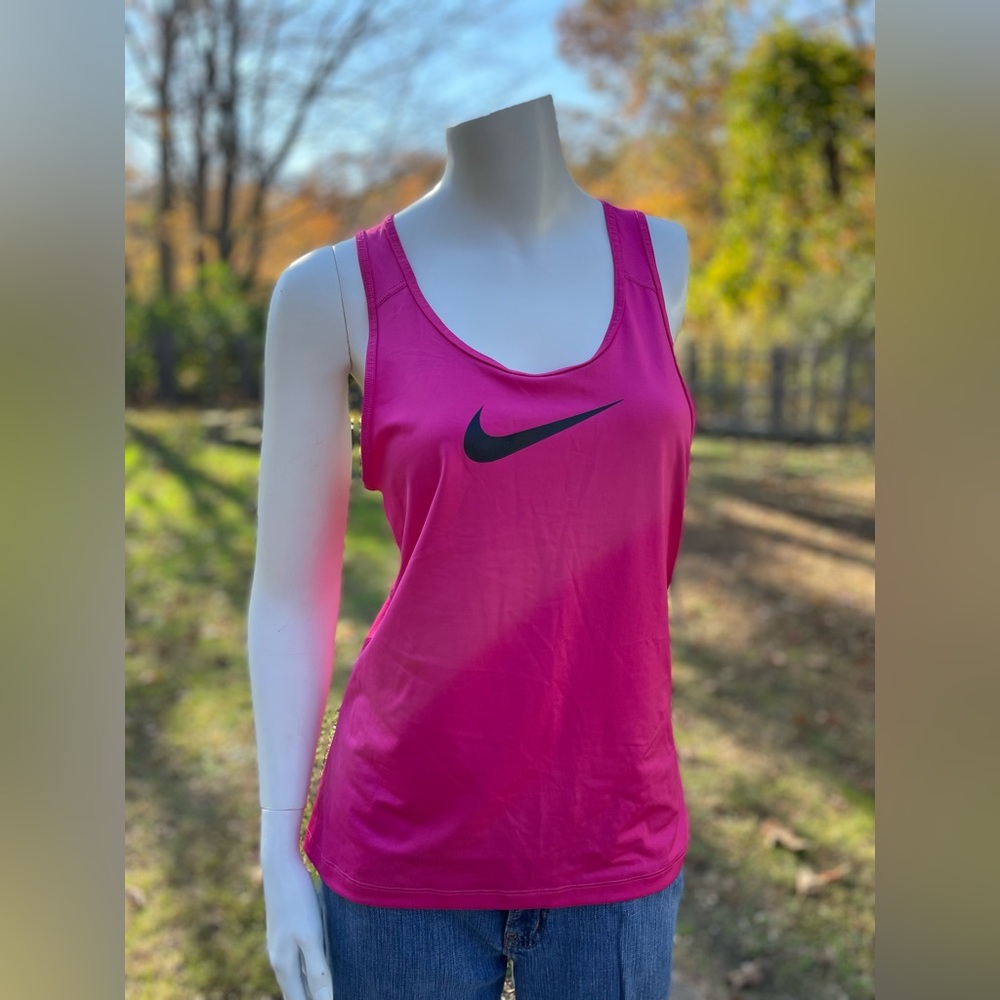 Nike Razor Back Tank (NWT) - Size Large